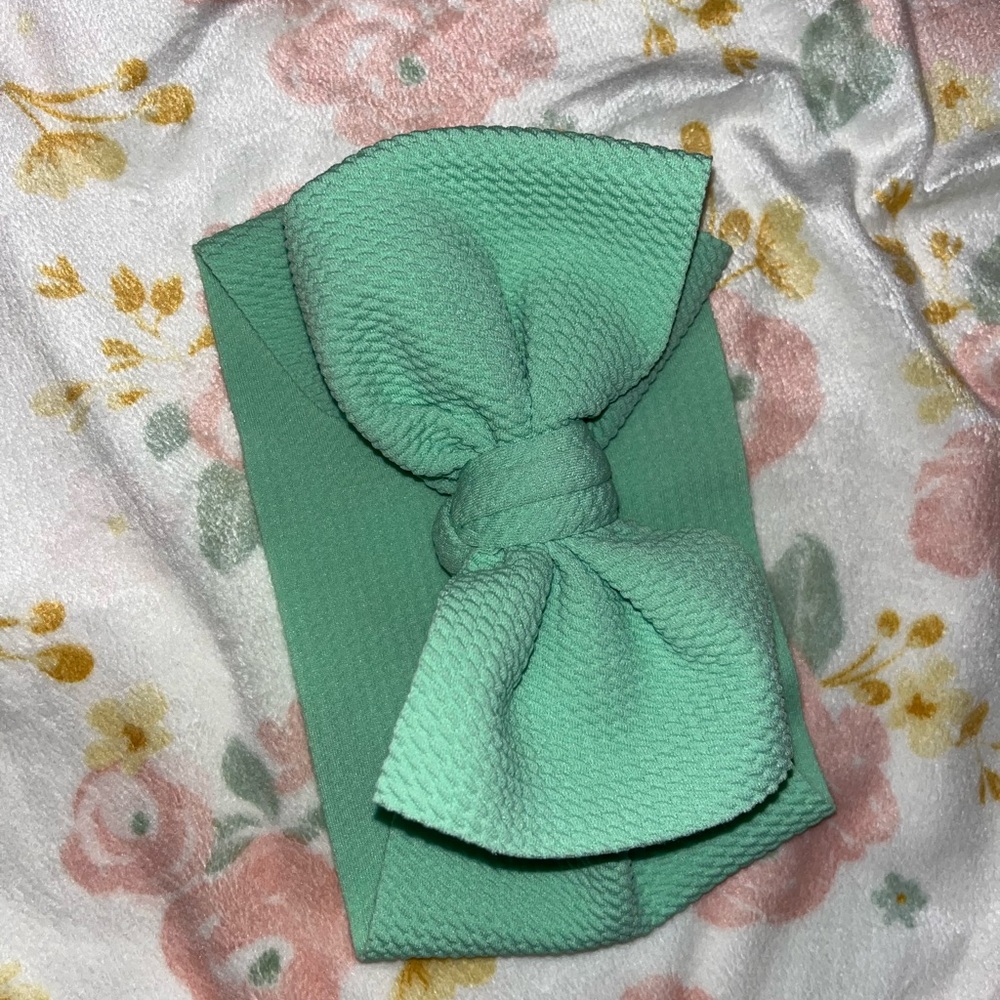 Bows - Picture 6 of 8